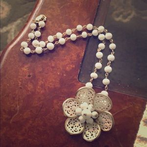 Vintage flower choker